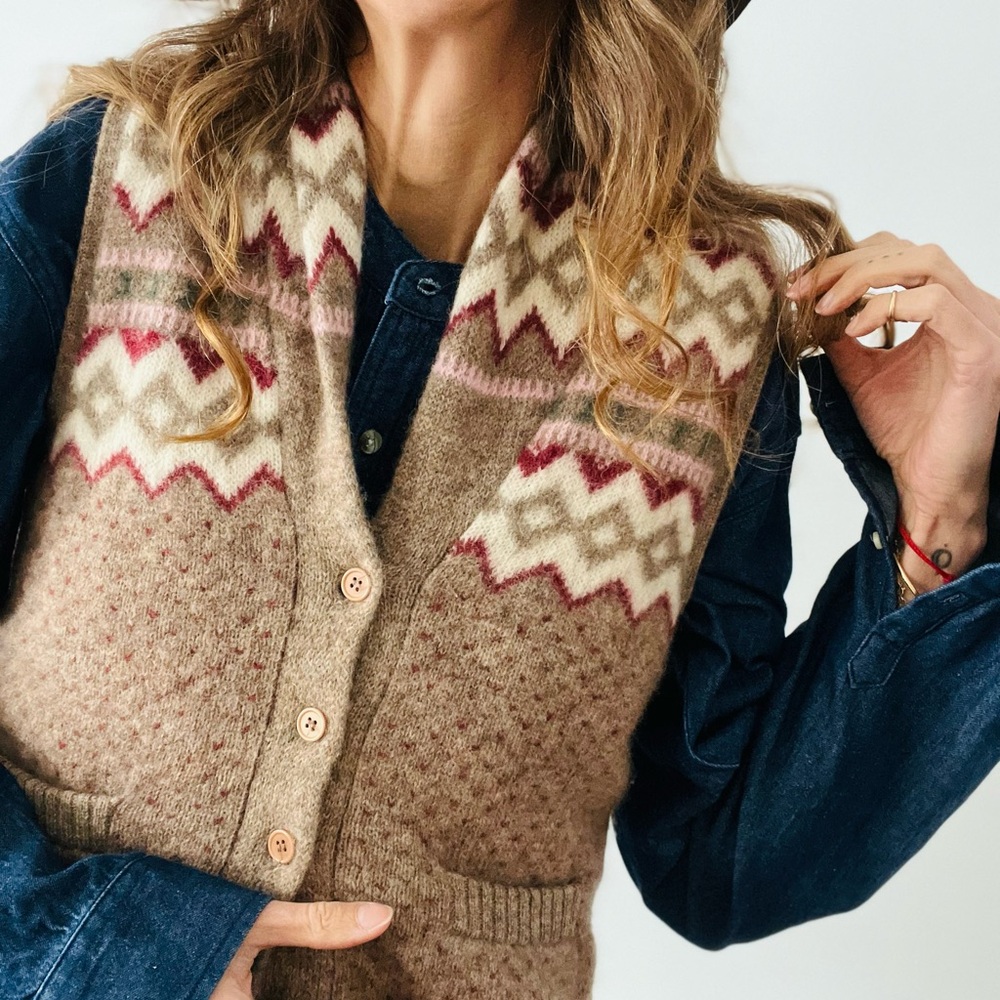 Women's Brown Patterned Sweater Vest